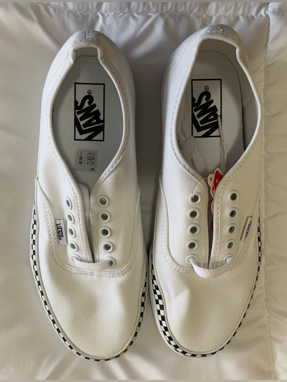 New Vans unisex Shoes Size Mens - 7 Women’s - 8.5